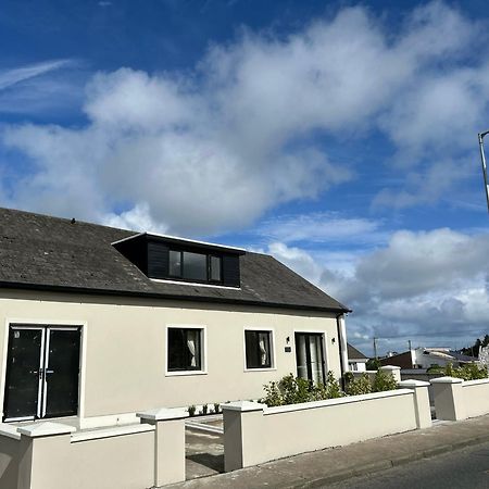 House On Main Street Bunbeg Villa Gweedore Bagian luar foto